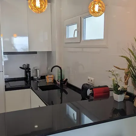 Comfortable Studio In Marbella With Sea Views Buitenkant foto