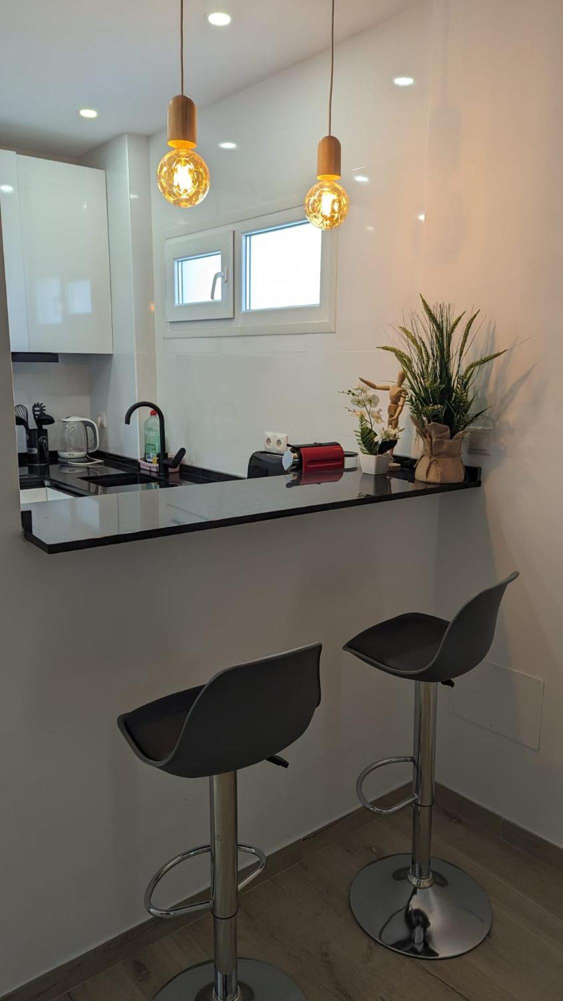 Comfortable In With Sea Views Apartamento