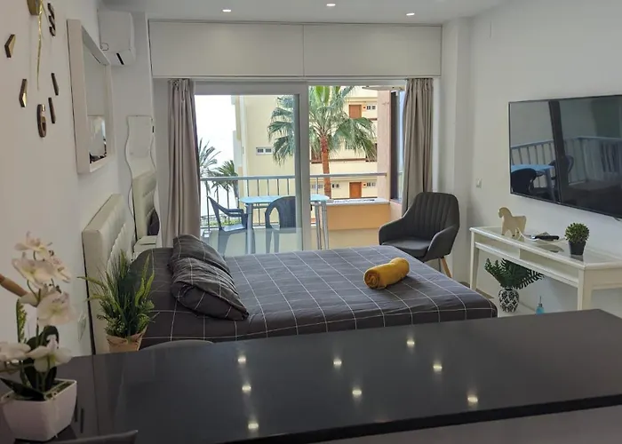 Comfortable Studio In Marbella With Sea Views