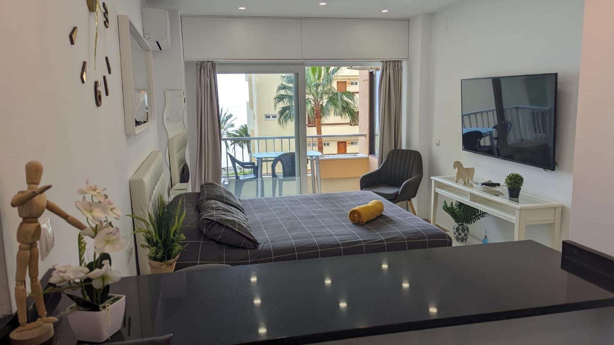 Apartment Comfortable In With Sea Views